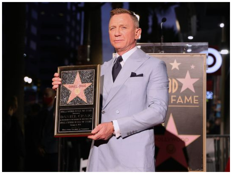 Daniel Craig